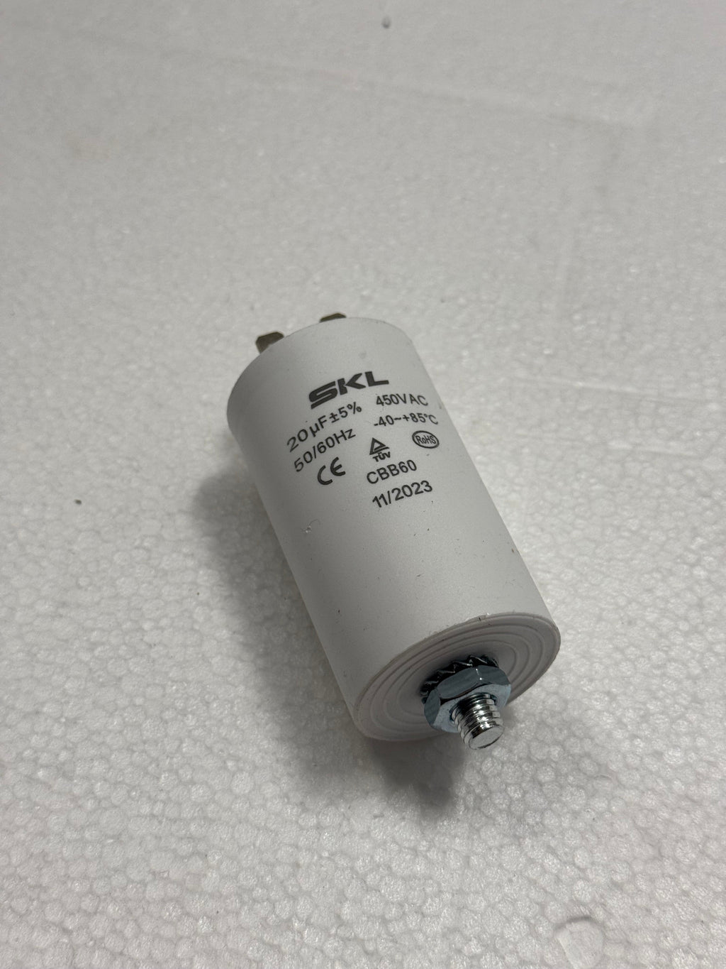 702262 CAPACITOR 20mF