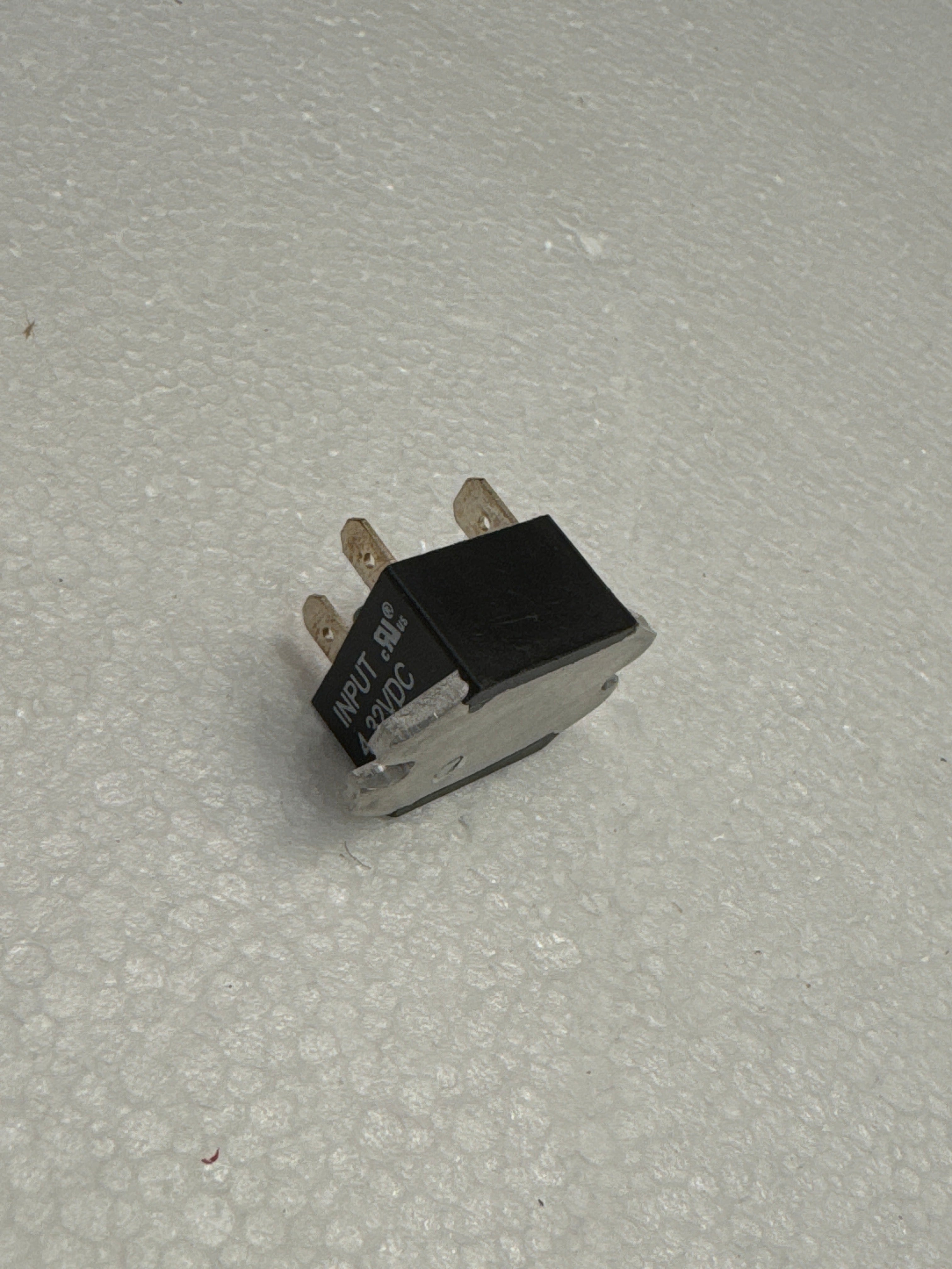 I.4898 RELAY BABY T