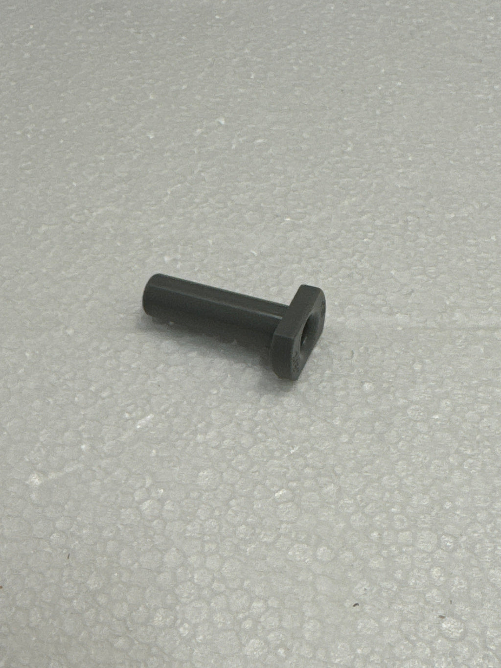 P10812S 3/8 PLUG GREY ACETAL PLUG