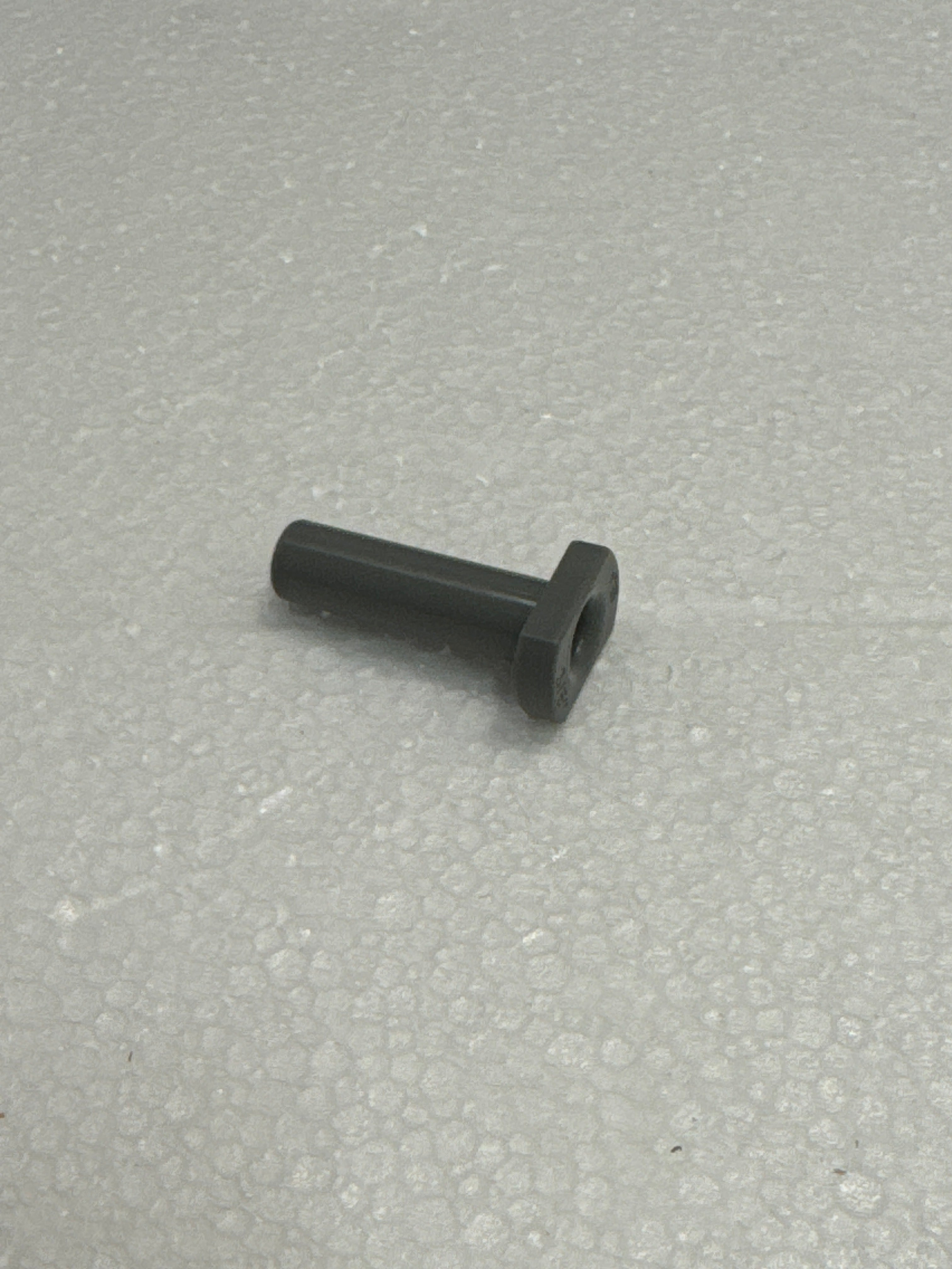 P10812S 3/8 PLUG GREY ACETAL PLUG