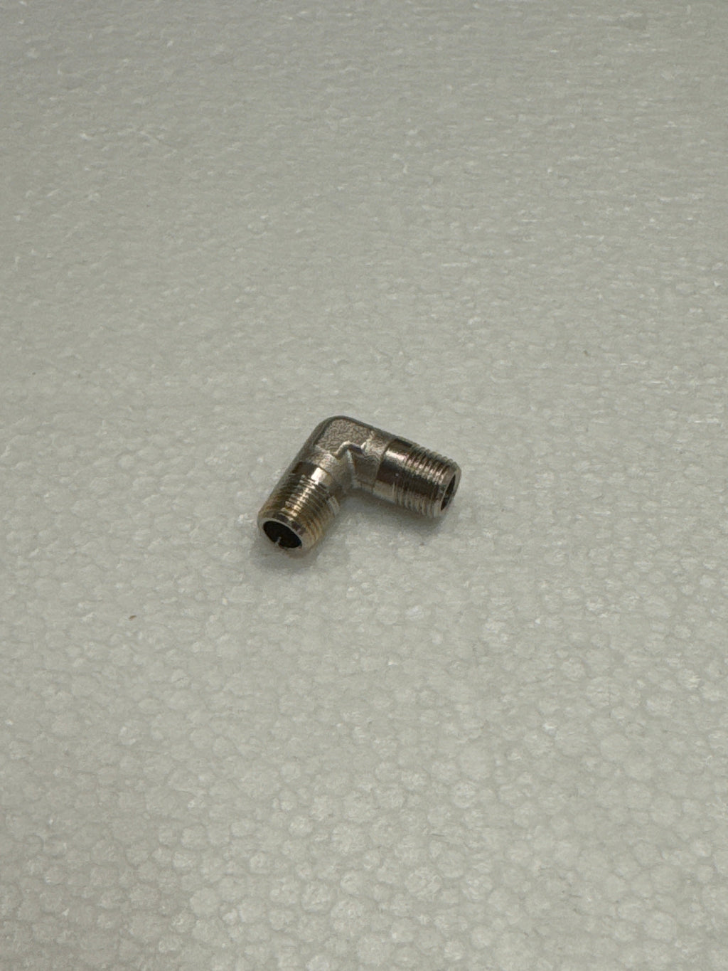 5809830 (07300001) L FITTING 1/8M-M 459