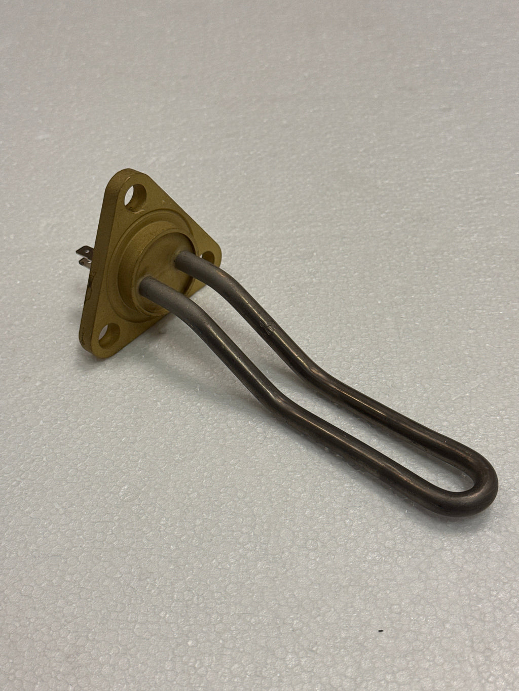 K01669-03 HEATING ELEMENT 1X900W ; 230VAC, FASTON (BACKER)